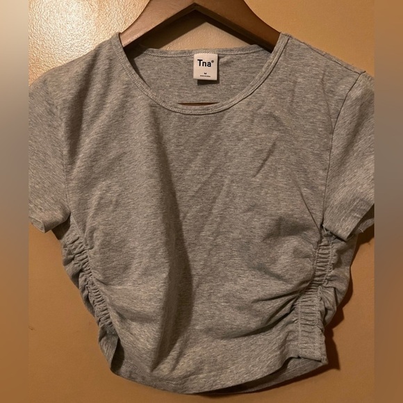 TNA aritzia gray ruched crop top medium - Picture 2 of 5